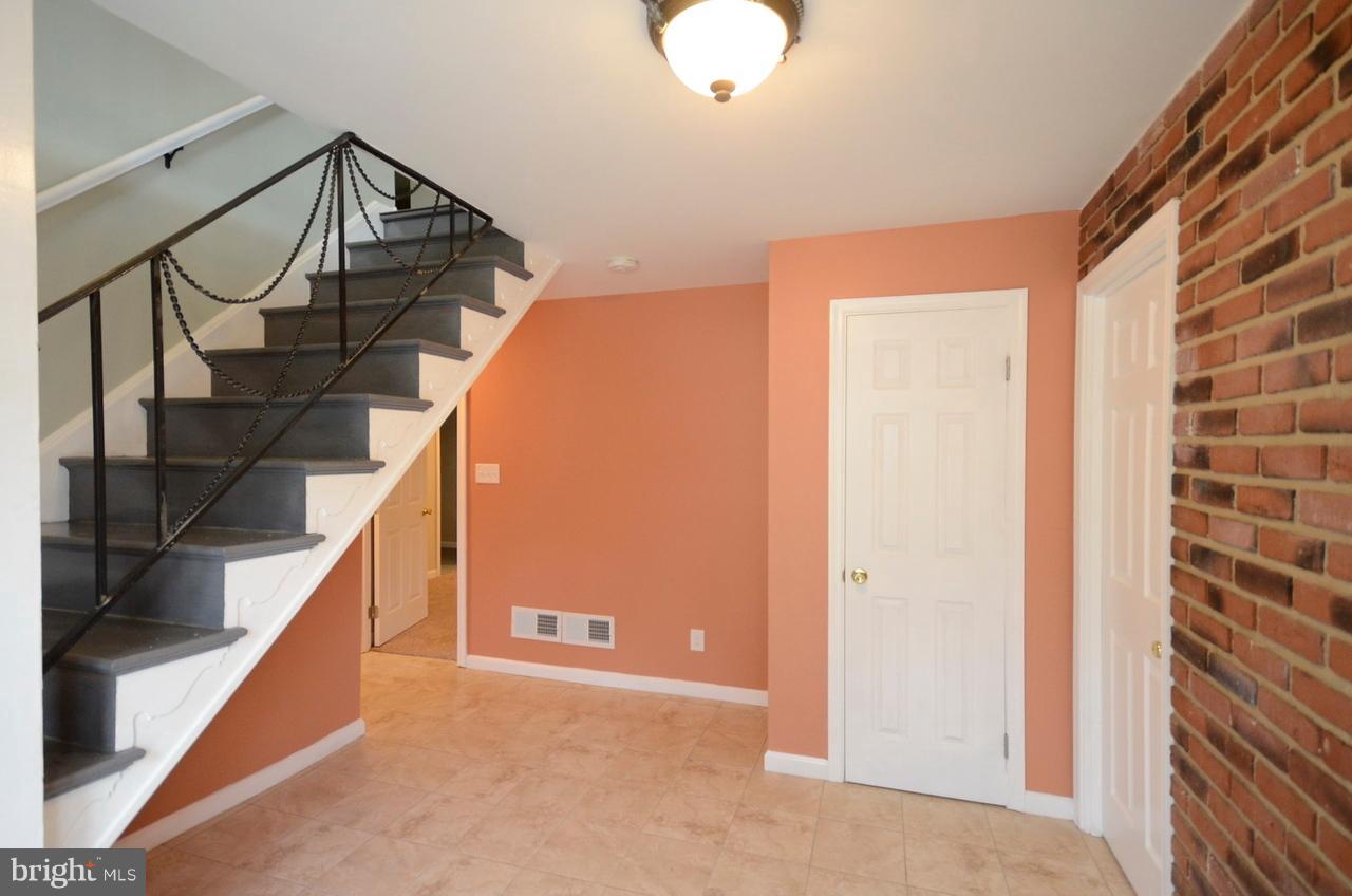 6007 Ladd Road Suitland, MD 20746 - Photo 5 of 29 Interior (General)