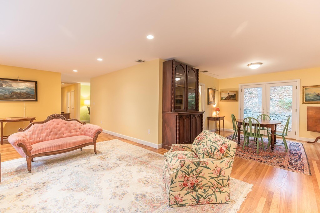 159 Carlton Road Newton, MA 02468 - Photo 4 of 24