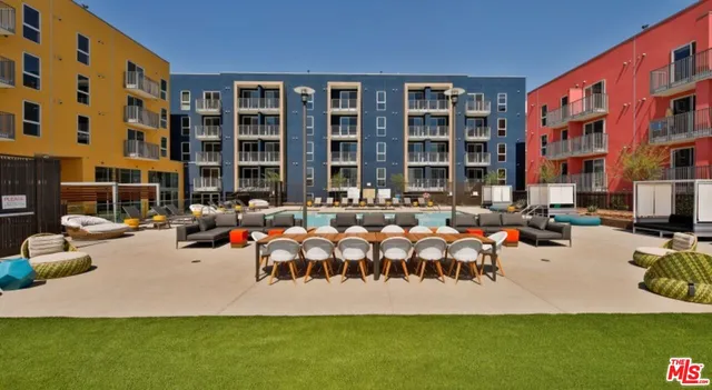 $2,398 | 555 North Spring Street, Unit A243, Los Angeles, CA 90012