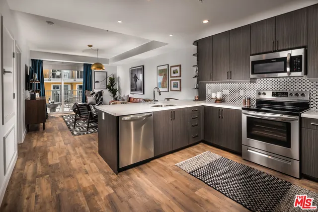 $2,398 | 555 North Spring Street, Unit A243, Los Angeles, CA 90012