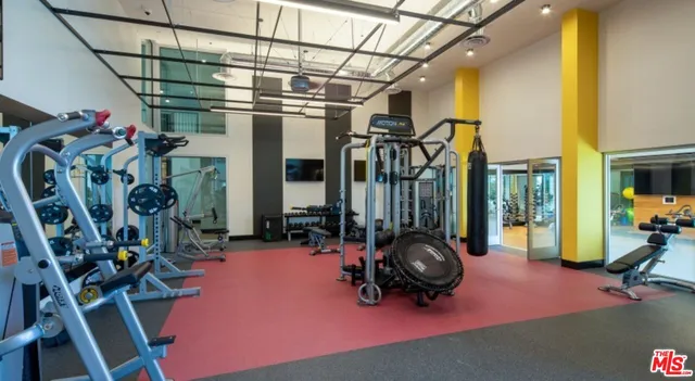 $2,398 | 555 North Spring Street, Unit A243, Los Angeles, CA 90012