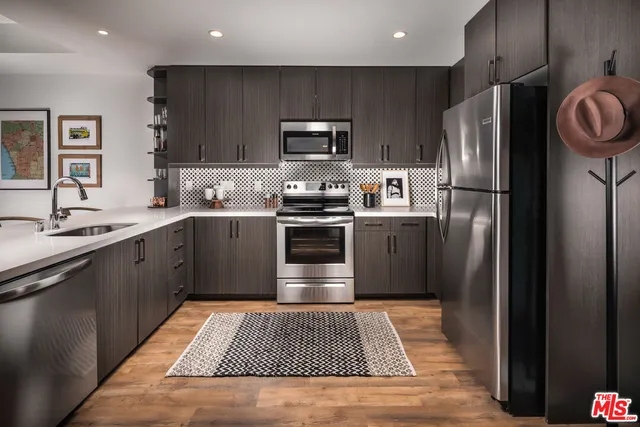 $2,398 | 555 North Spring Street, Unit A243, Los Angeles, CA 90012