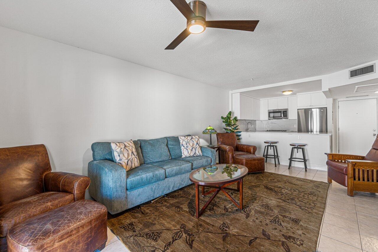 253 South Cypress Road, Unit 222 Pompano Beach, FL 33060 - Photo 11 of 40 017-253SouthCypressRoad-PompanoBeach-FL-