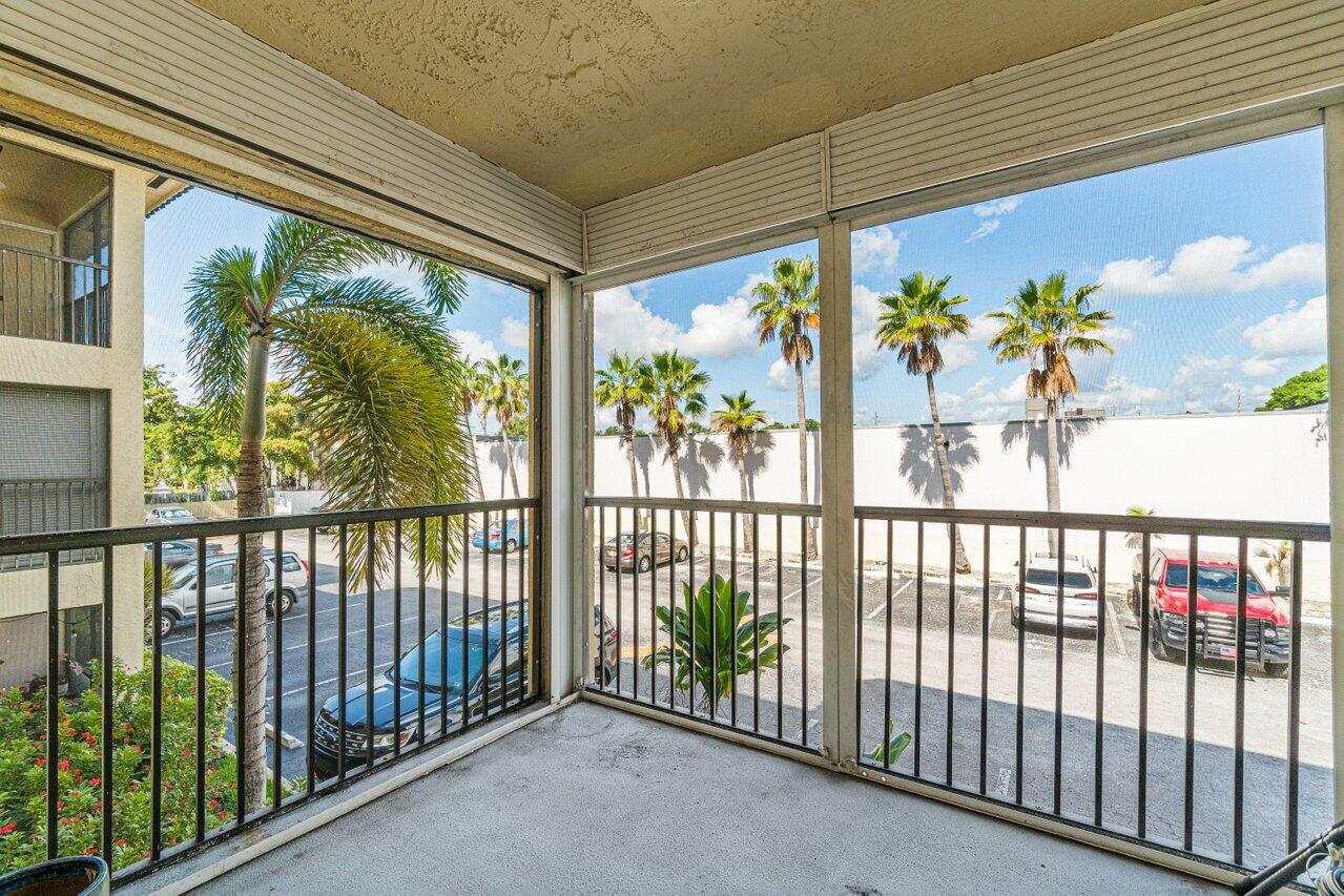 253 South Cypress Road, Unit 222 Pompano Beach, FL 33060 - Photo 13 of 40 019-253SouthCypressRoad-PompanoBeach-FL-