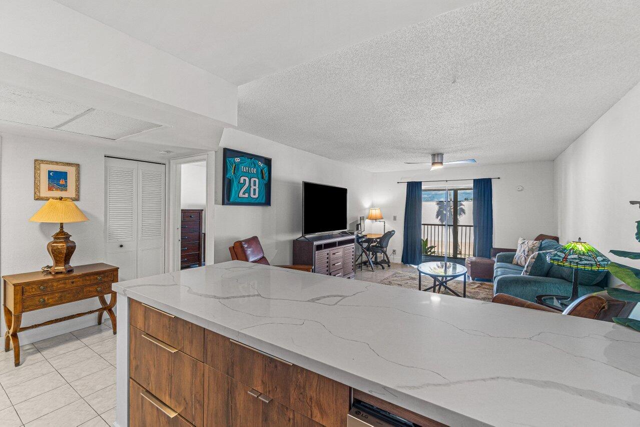 253 South Cypress Road, Unit 222 Pompano Beach, FL 33060 - Photo 5 of 40 013-253SouthCypressRoad-PompanoBeach-FL-