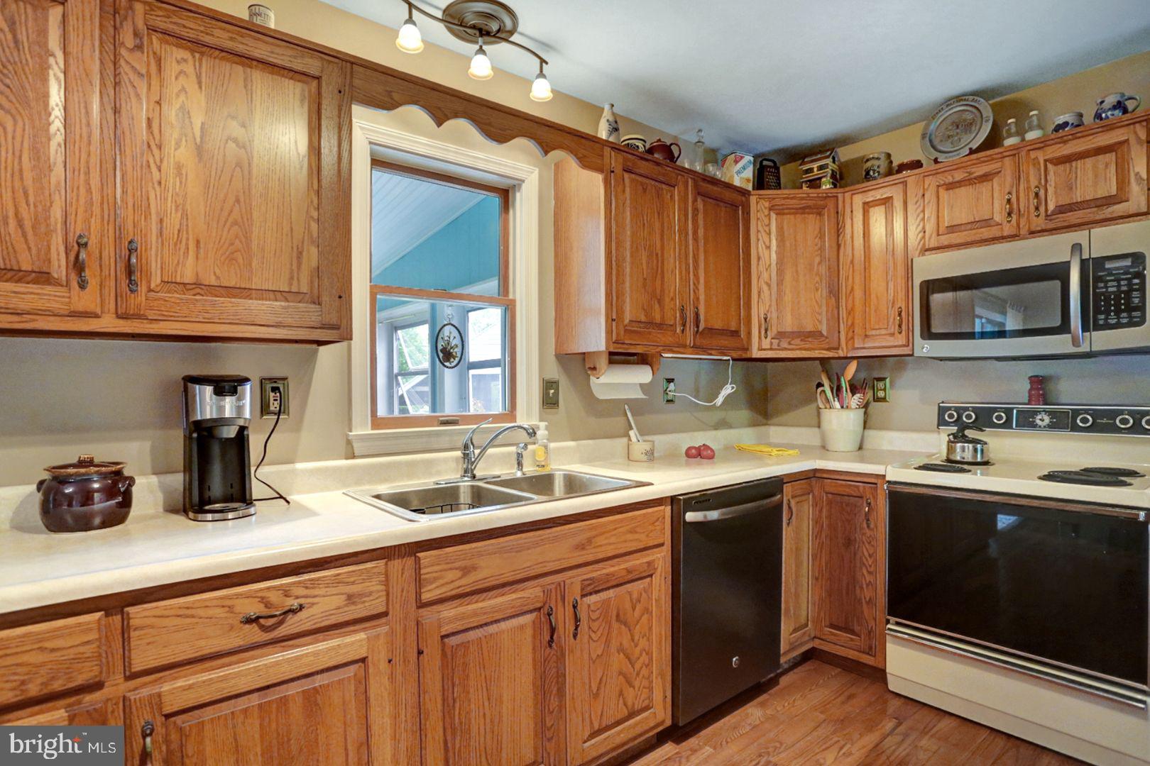 306 Ziegler Road Leesport, PA 19533 - Photo 7 of 48 Gallery Image 7