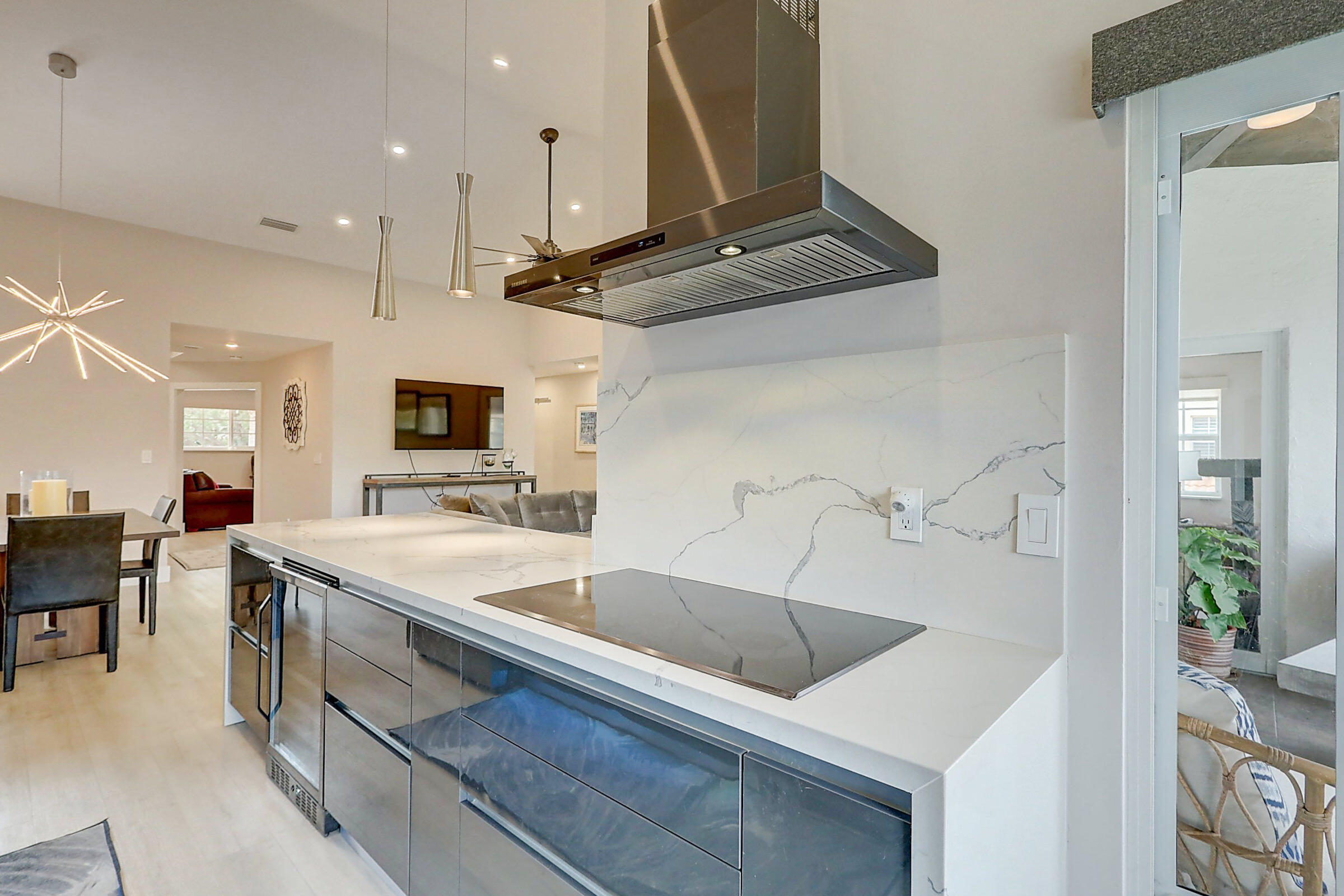 17256 Boca Club Boulevard, Unit 1402 Boca Raton, FL 33487 - Photo 18 of 33 Induction Cooktop