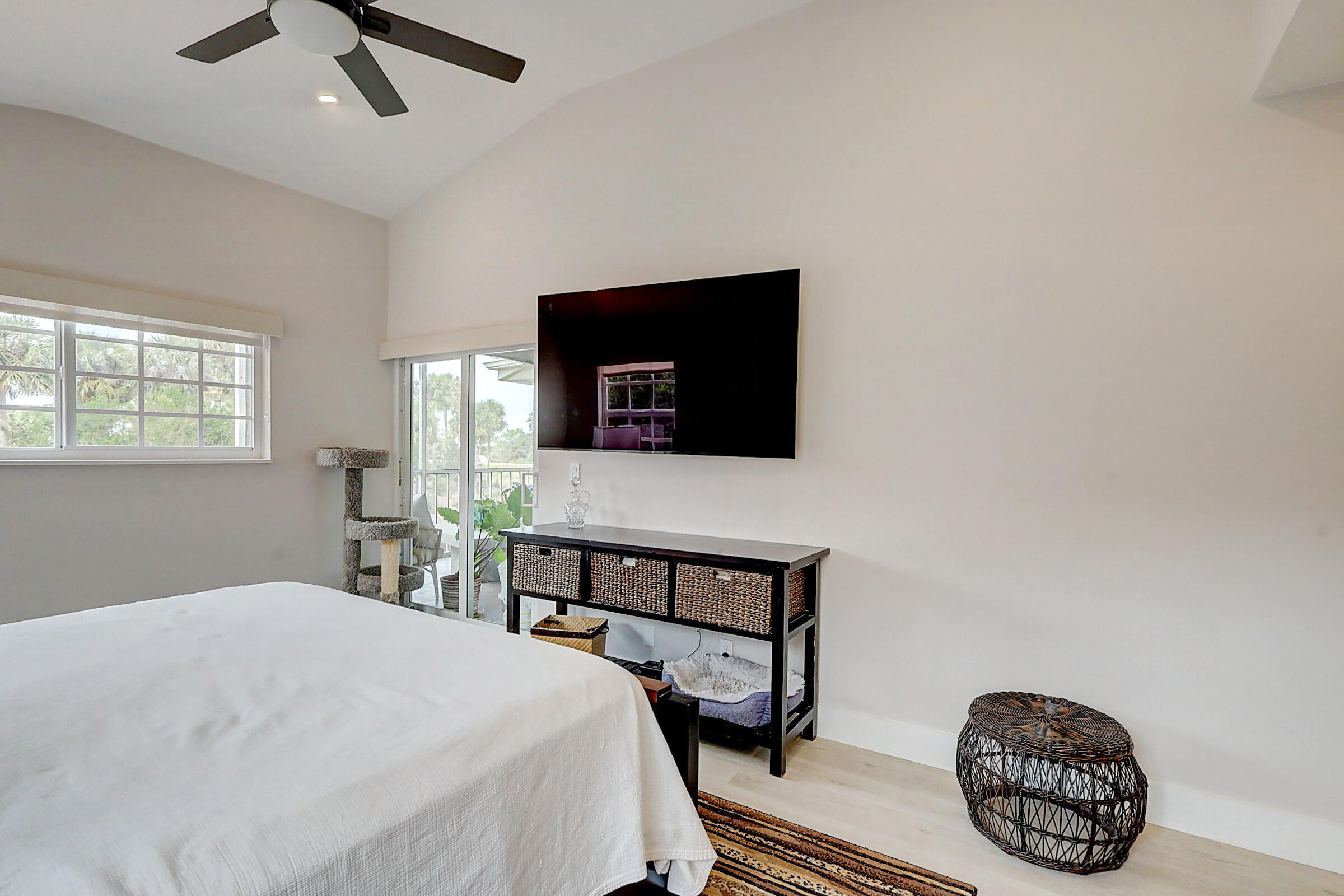 17256 Boca Club Boulevard, Unit 1402 Boca Raton, FL 33487 - Photo 22 of 33 MB Sliders to patio