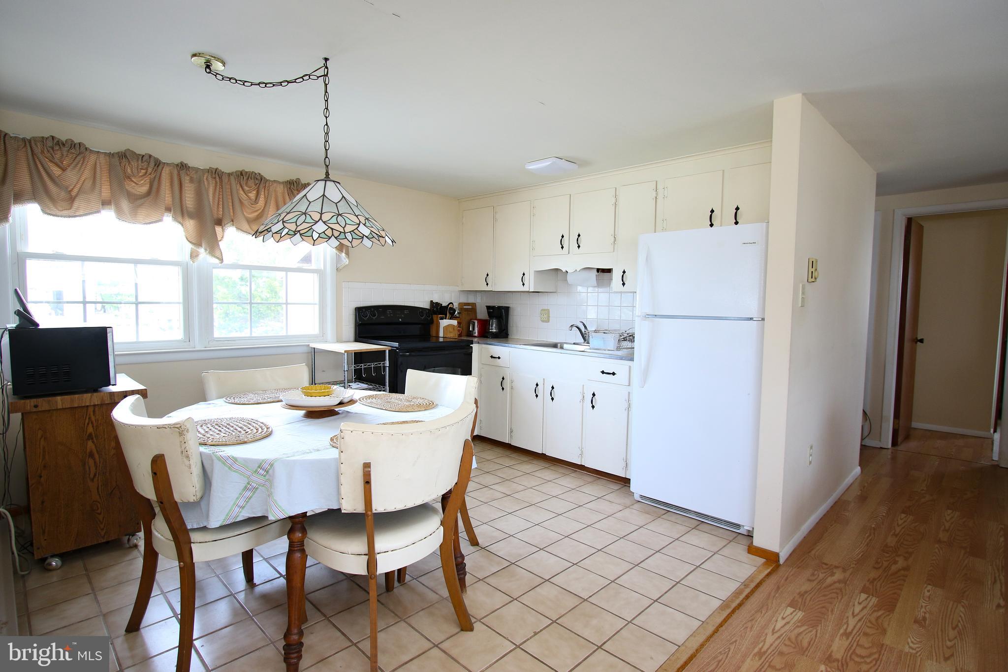 9 Adrian Road Long Beach Township, NJ 08006 - Photo 13 of 45 Eat in Kitchen