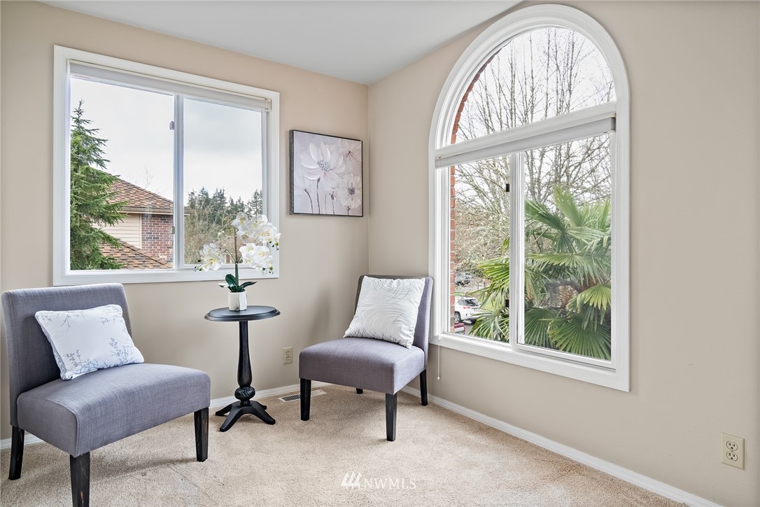 15516 93rd Court Northeast Bothell, WA 98011 - Photo 13 of 19 Gallery Image 13