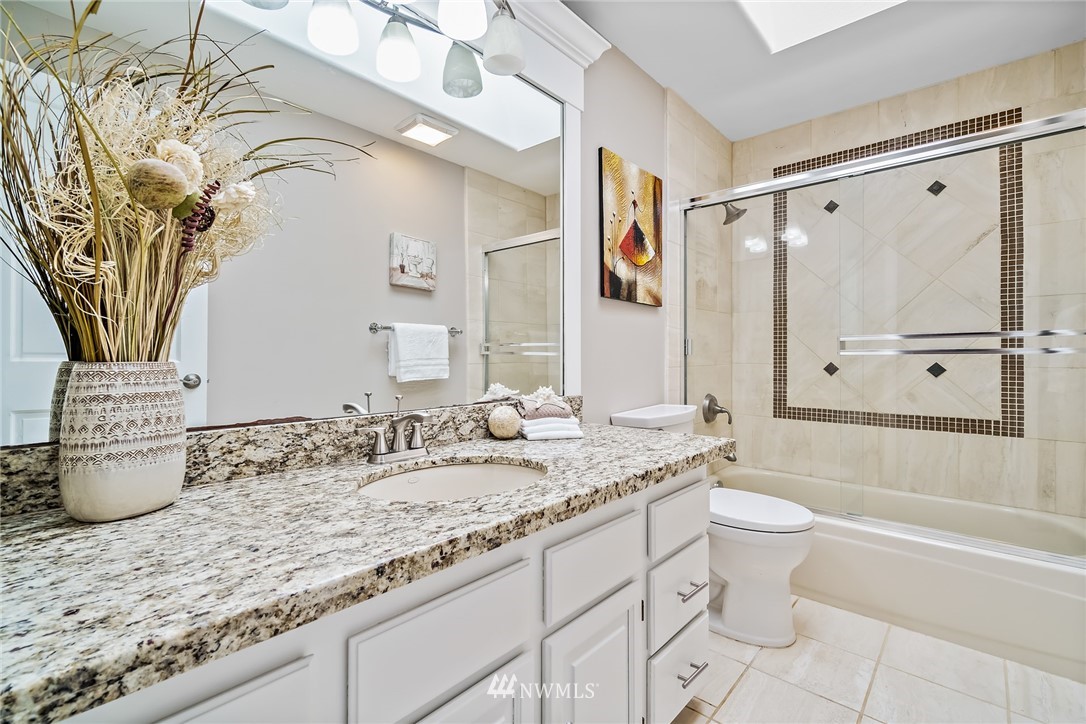 15516 93rd Court Northeast Bothell, WA 98011 - Photo 17 of 19 Gallery Image 17