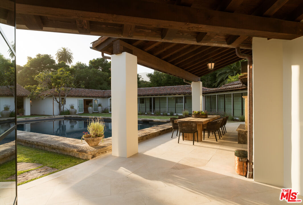 615 Hot Springs Road Santa Barbara, CA 93108 - Photo 10 of 34