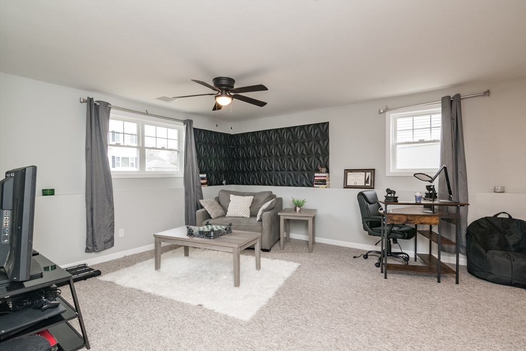 388 Manchester Street Fall River, MA 02721 - Photo 17 of 33 Gallery Image 17