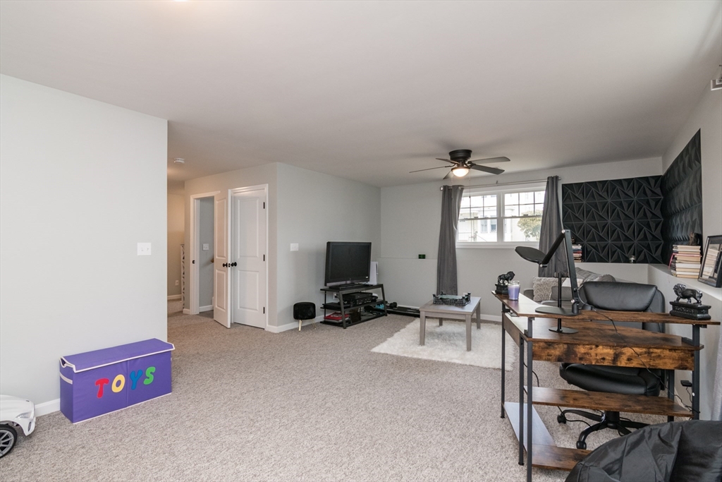 388 Manchester Street Fall River, MA 02721 - Photo 18 of 33 Gallery Image 18