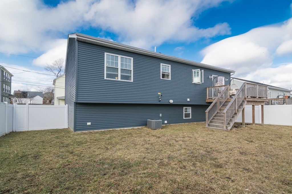 388 Manchester Street Fall River, MA 02721 - Photo 28 of 33 Gallery Image 28