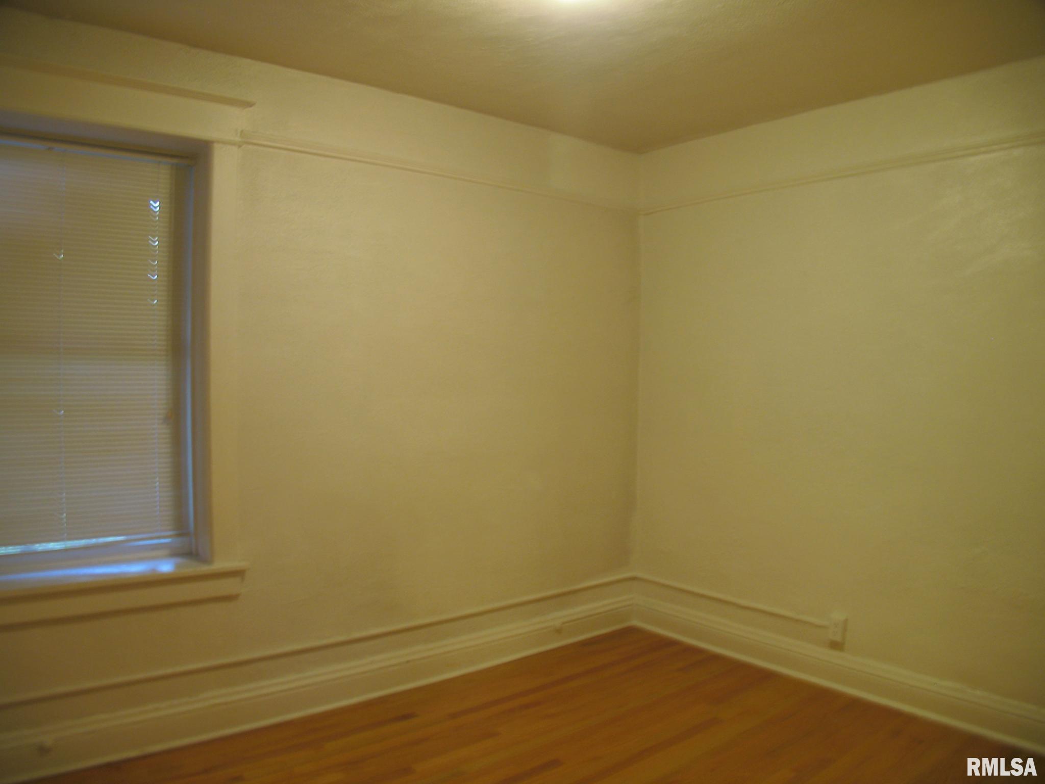 502 Bryan Street Peoria, IL 61603 - Photo 5 of 8