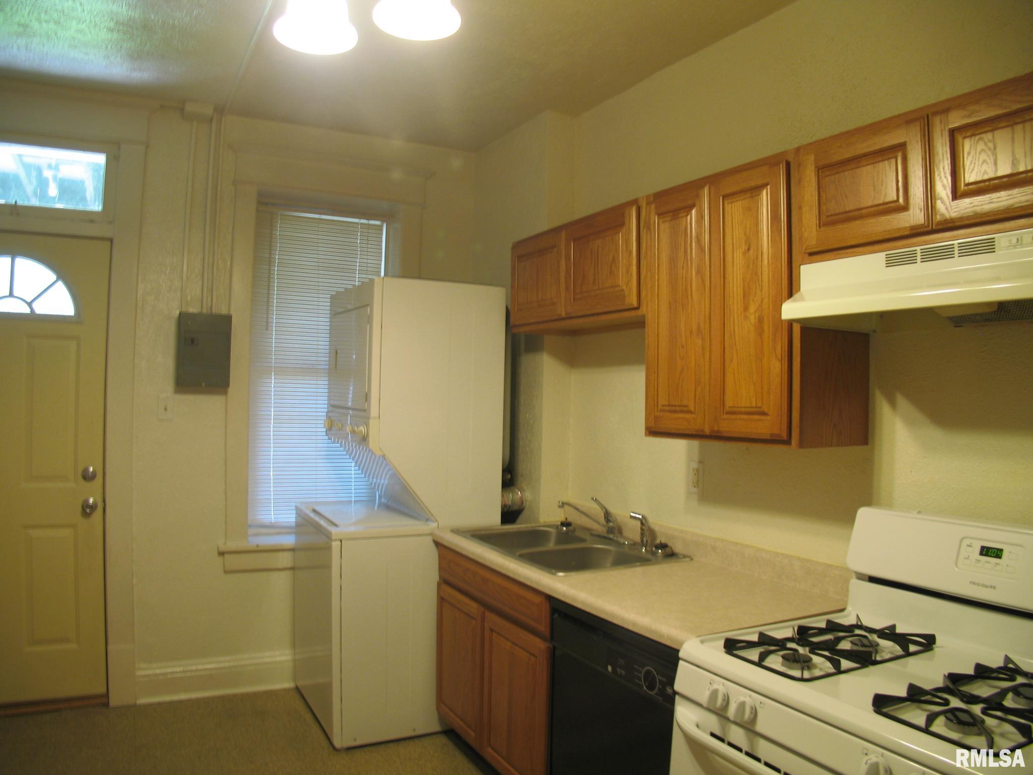 502 Bryan Street Peoria, IL 61603 - Photo 7 of 8