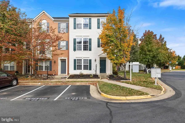 $3,200 | 13700 Barksdale Drive, Herndon, VA 20171