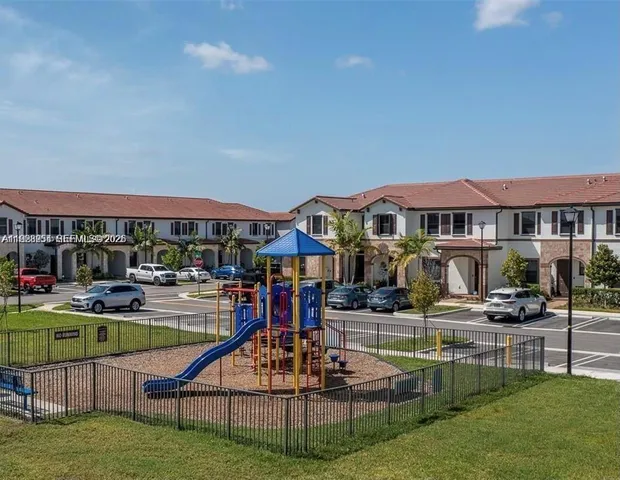 $3,100 | 10491 West 34th Court, Hialeah, FL 33018