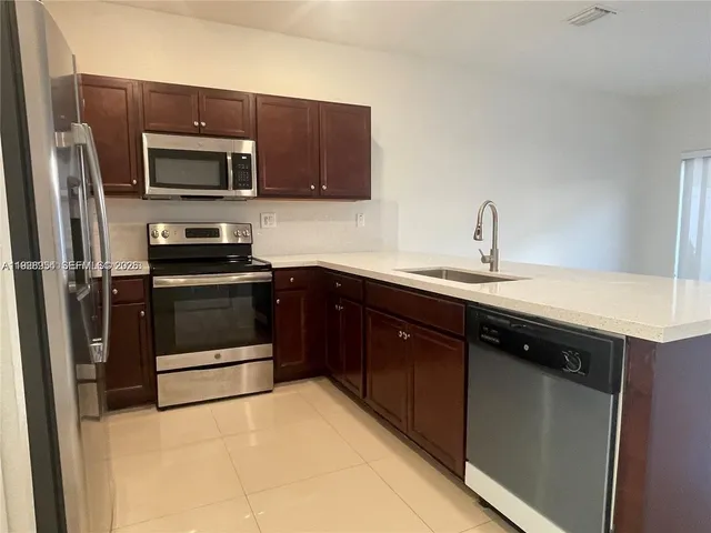 $3,100 | 10491 West 34th Court, Hialeah, FL 33018