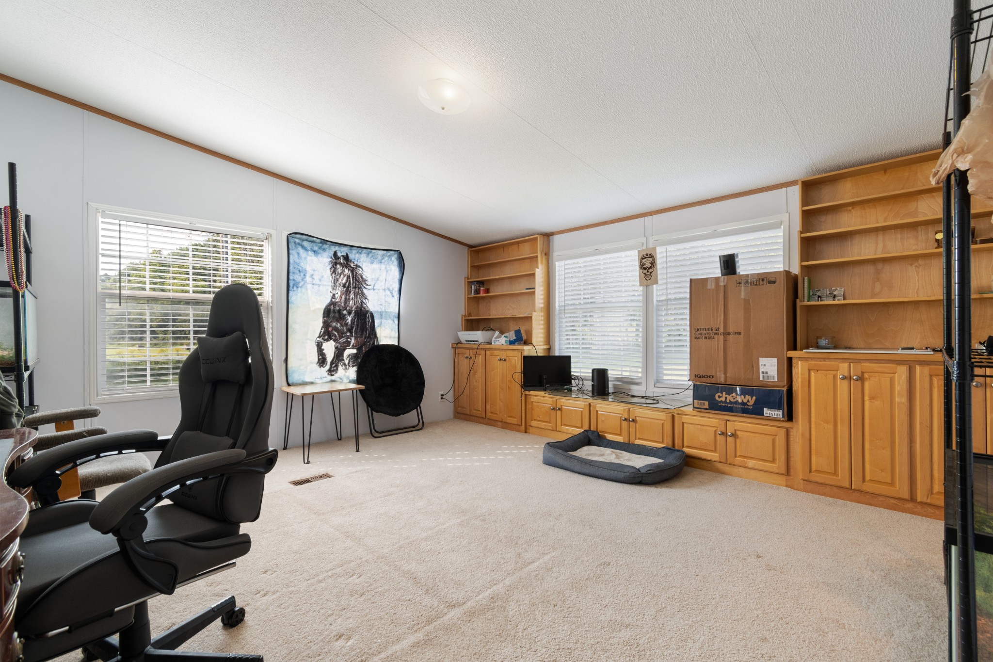 2600 Creecy Hollow Road Pulaski, TN 38478 - Photo 27 of 47 a view of a livingroom with workspace and a window
