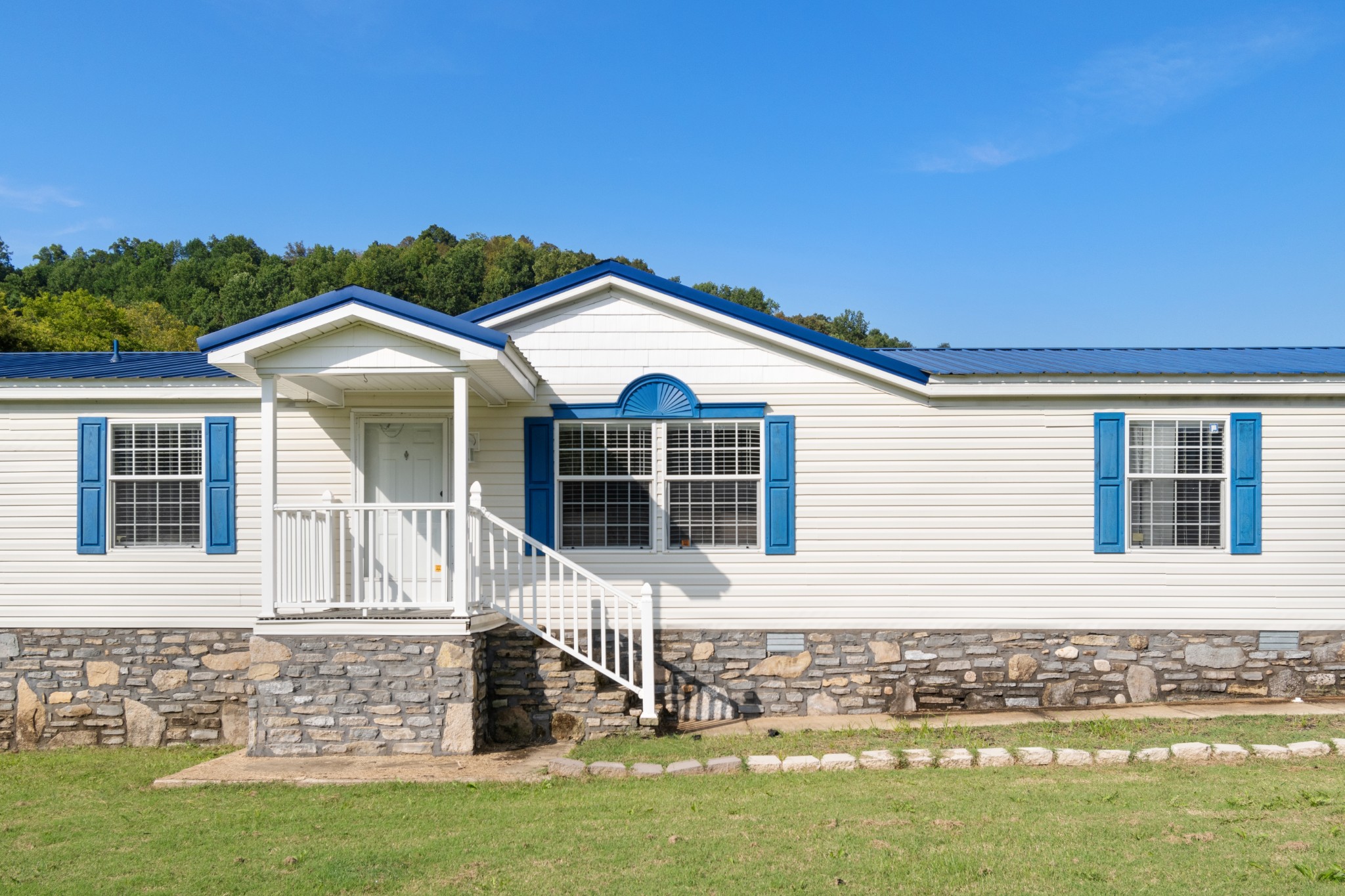 2600 Creecy Hollow Road Pulaski, TN 38478 - Photo 5 of 47 front view of a house with a yard