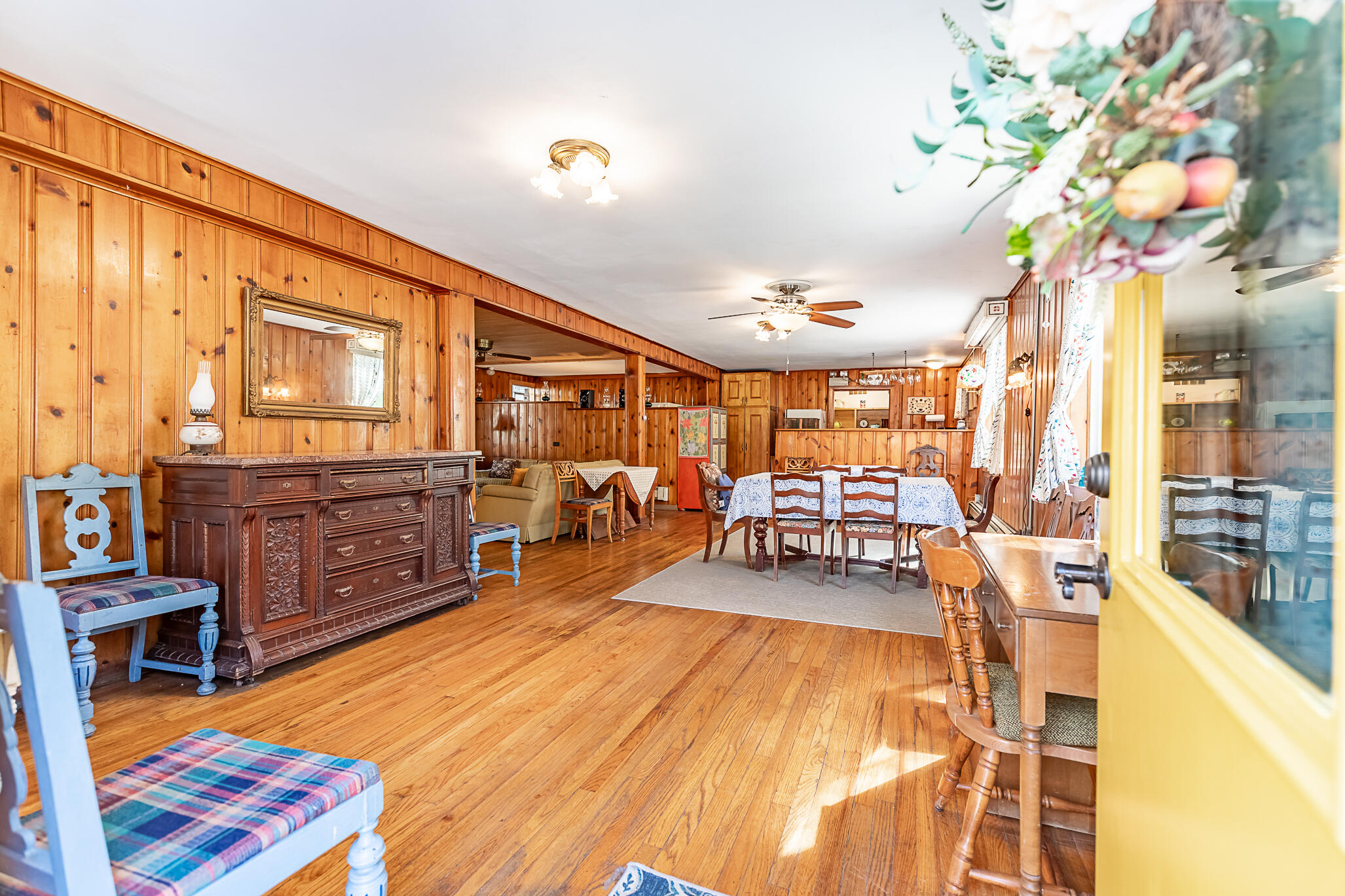 33 Lake Shore County Road Beverly Shores, IN 46301 - Photo 6 of 59 2054x1369