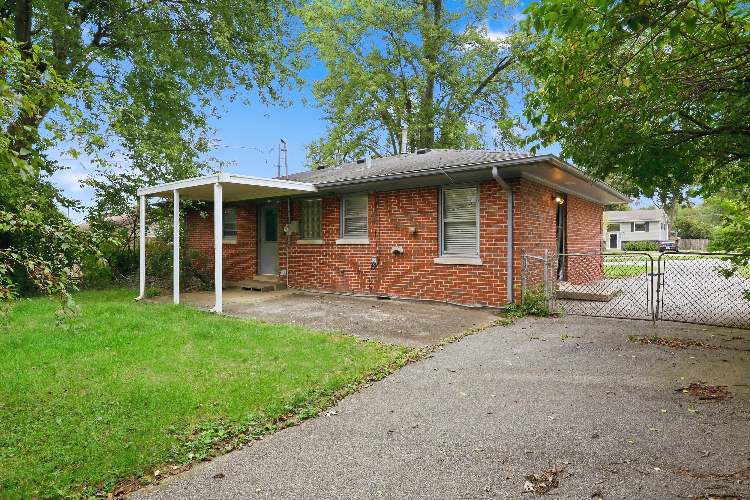 322 Wilson Downing Road Lexington, KY 40517 - Photo 27 of 28 27_img_5745