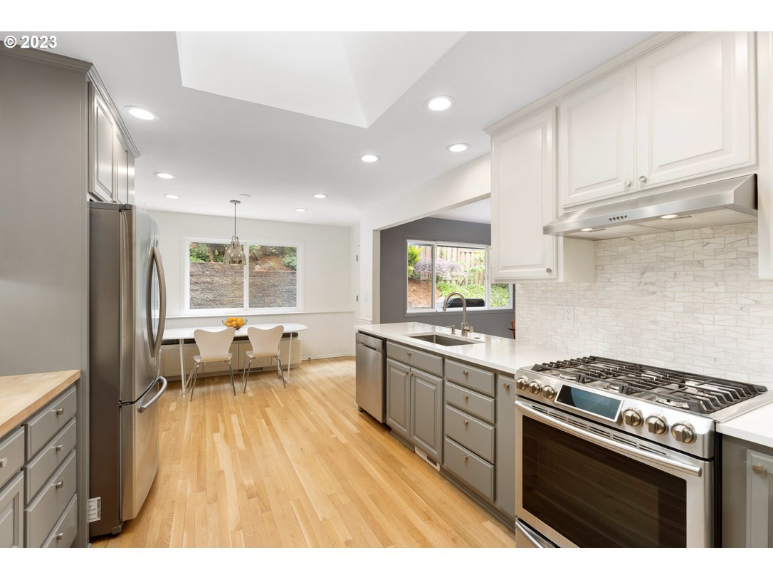 3707 Southwest Lyle Court Portland, OR 97221 - Photo 20 of 48 Gallery Image 20