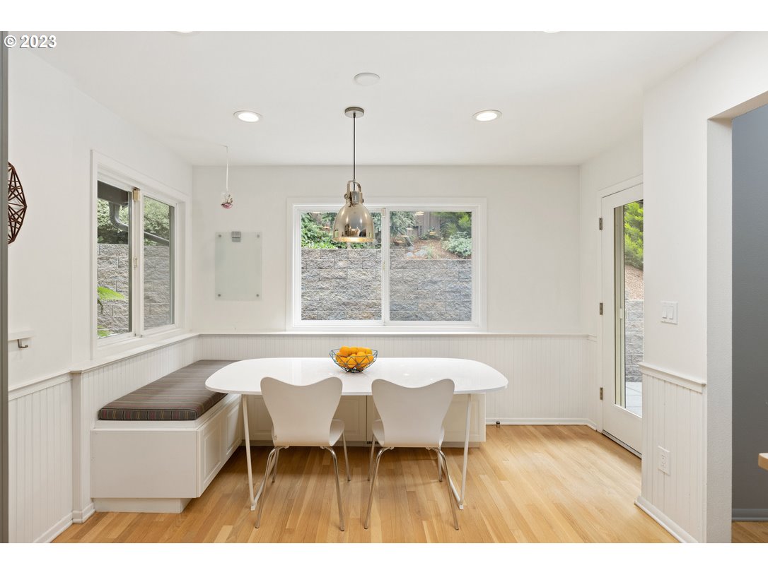 3707 Southwest Lyle Court Portland, OR 97221 - Photo 21 of 48 Gallery Image 21