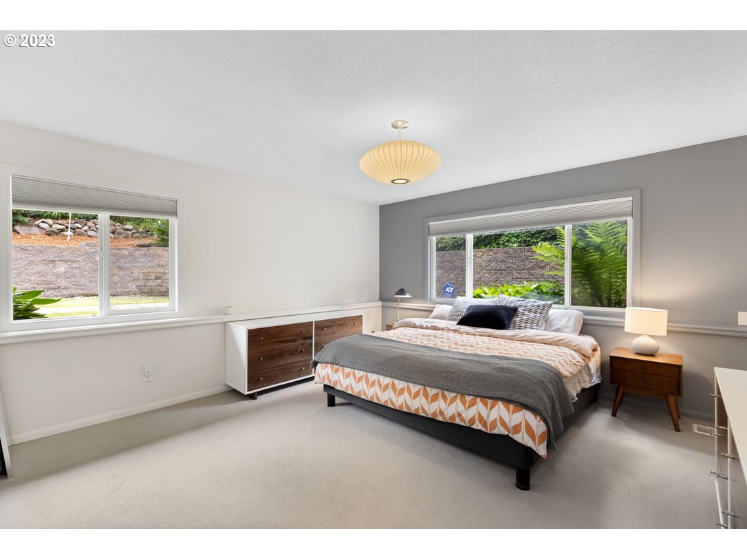 3707 Southwest Lyle Court Portland, OR 97221 - Photo 22 of 48 Gallery Image 22