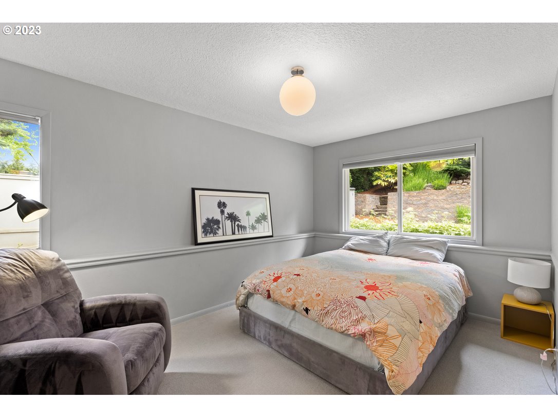 3707 Southwest Lyle Court Portland, OR 97221 - Photo 27 of 48 Gallery Image 27