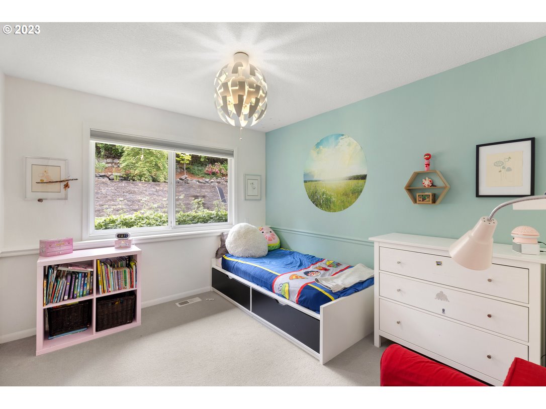 3707 Southwest Lyle Court Portland, OR 97221 - Photo 29 of 48 Gallery Image 29