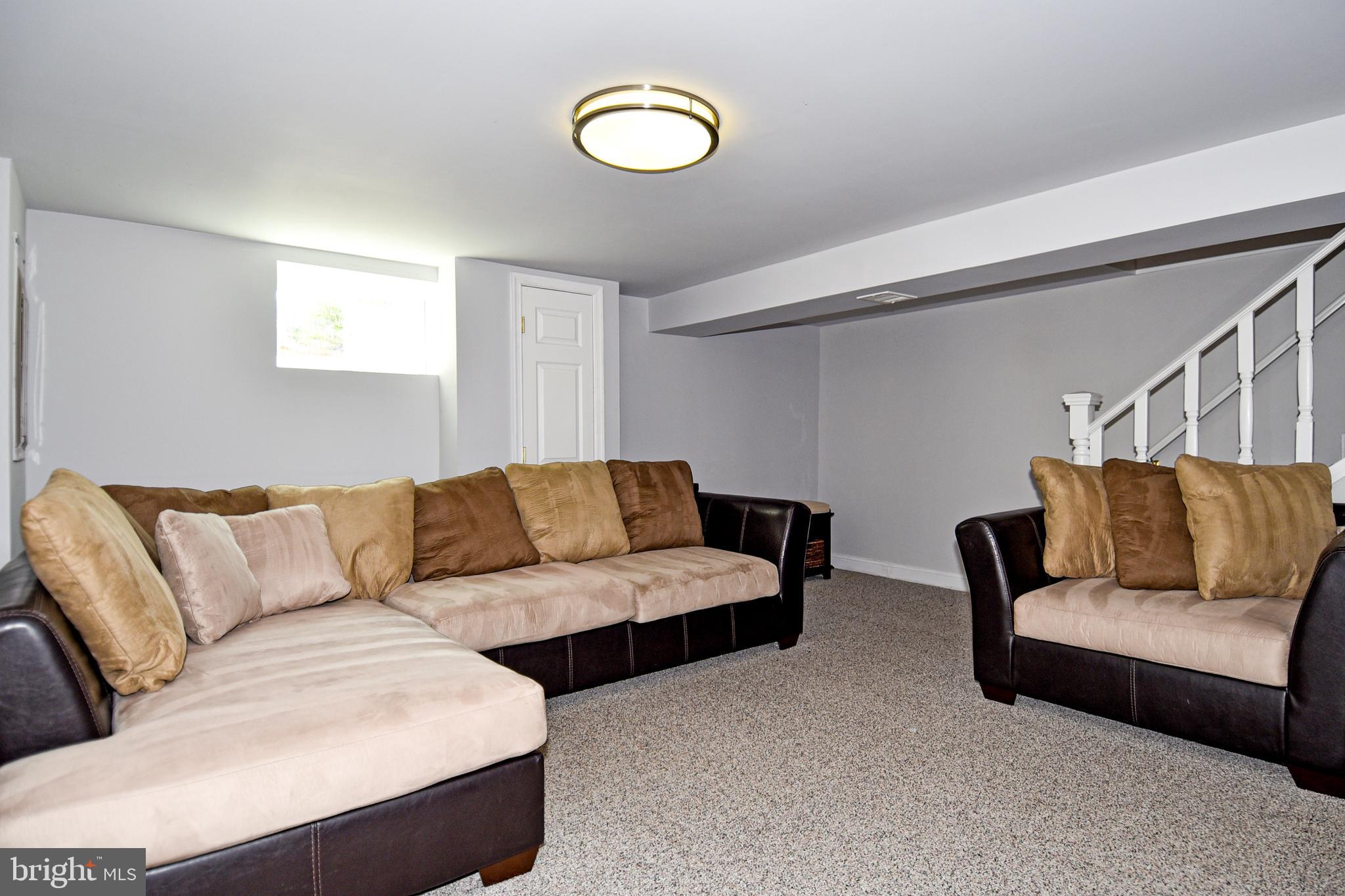 138 Cambridge Road Alexandria, VA 22314 - Photo 23 of 47