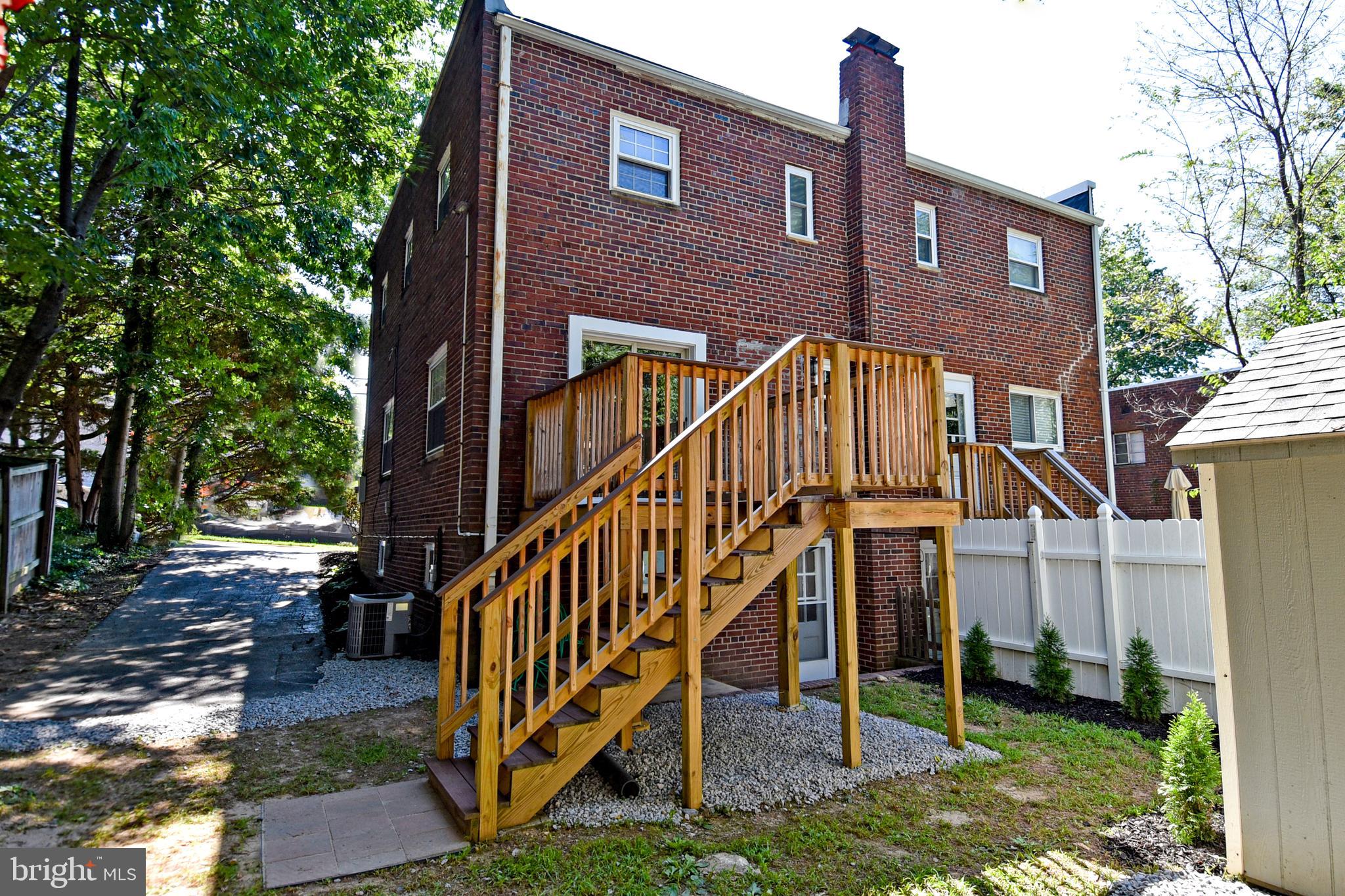 138 Cambridge Road Alexandria, VA 22314 - Photo 42 of 47
