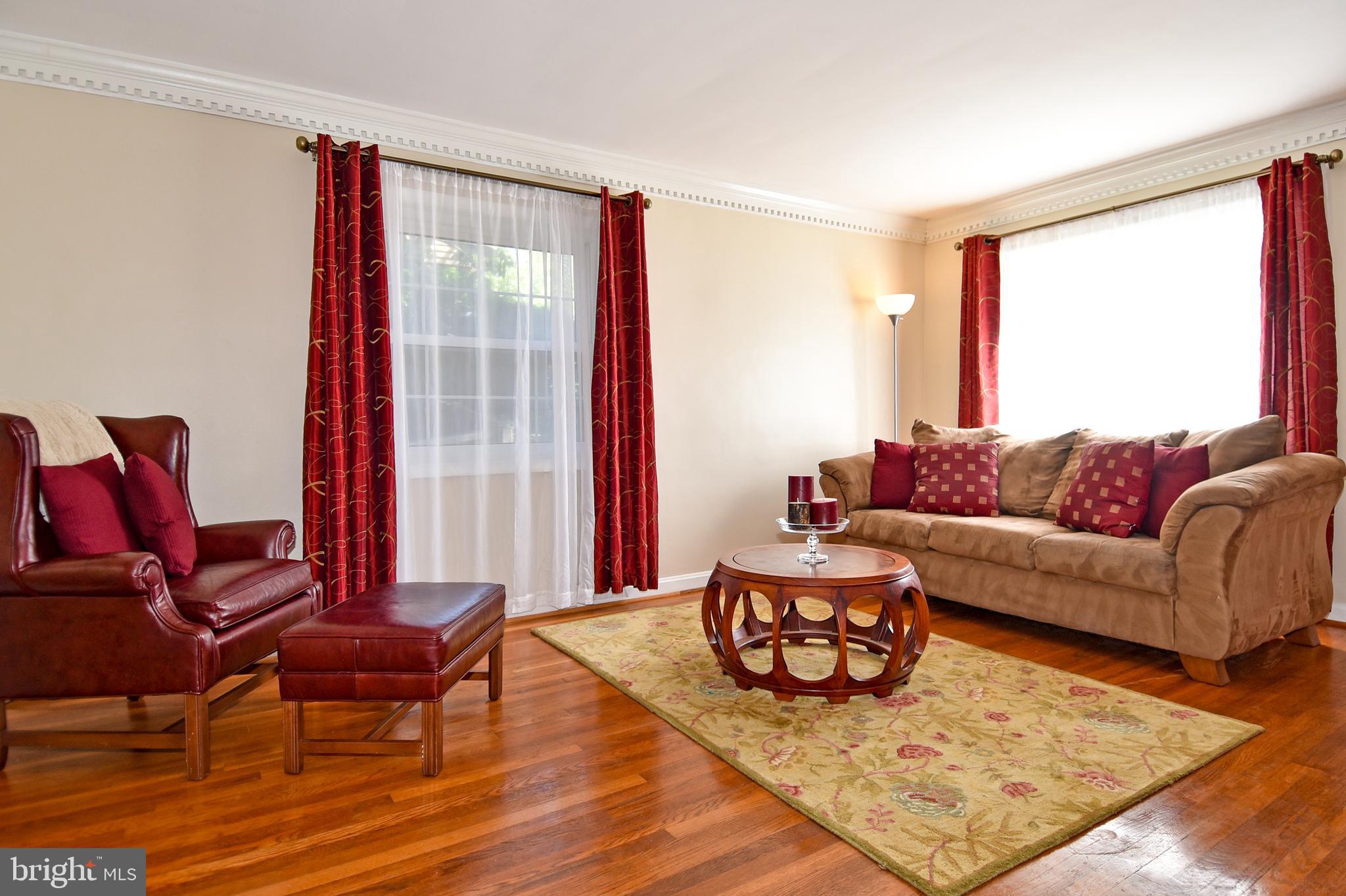 138 Cambridge Road Alexandria, VA 22314 - Photo 9 of 47