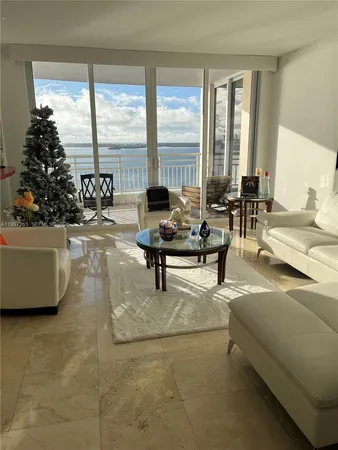 $8,700 | 808 Brickell Key Drive, Unit 2002, Miami, FL 33131