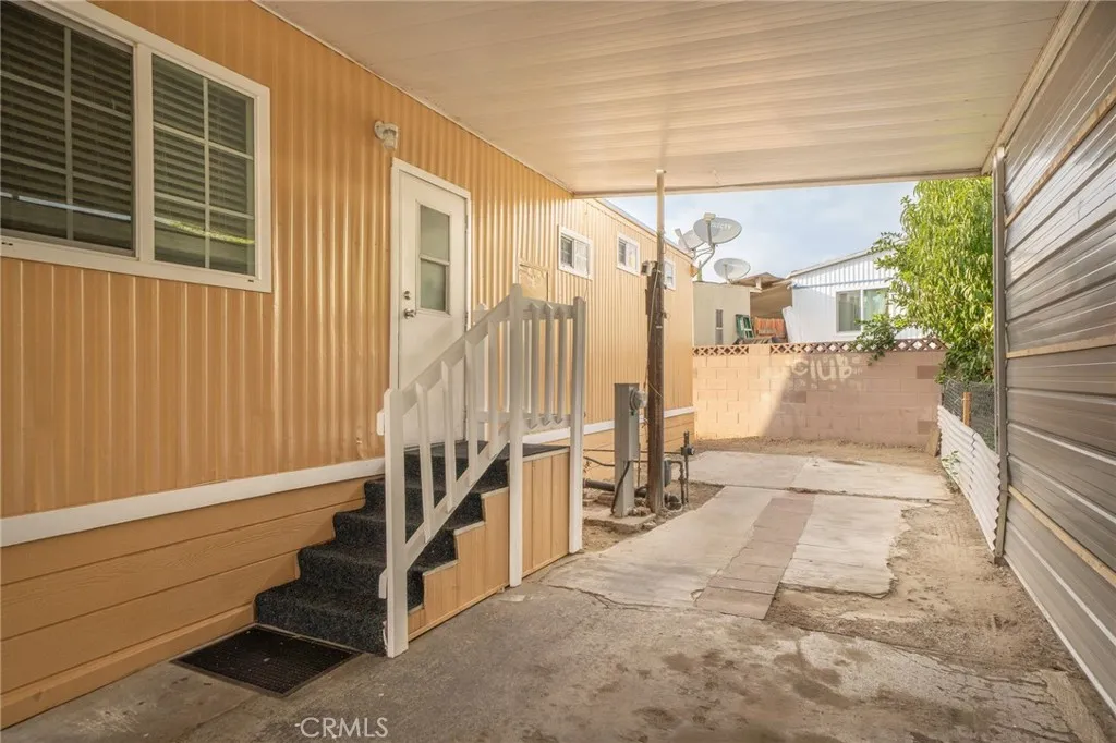 250 North Linden Avenue, Unit 124 Rialto, CA 92376 - Photo 23 of 39