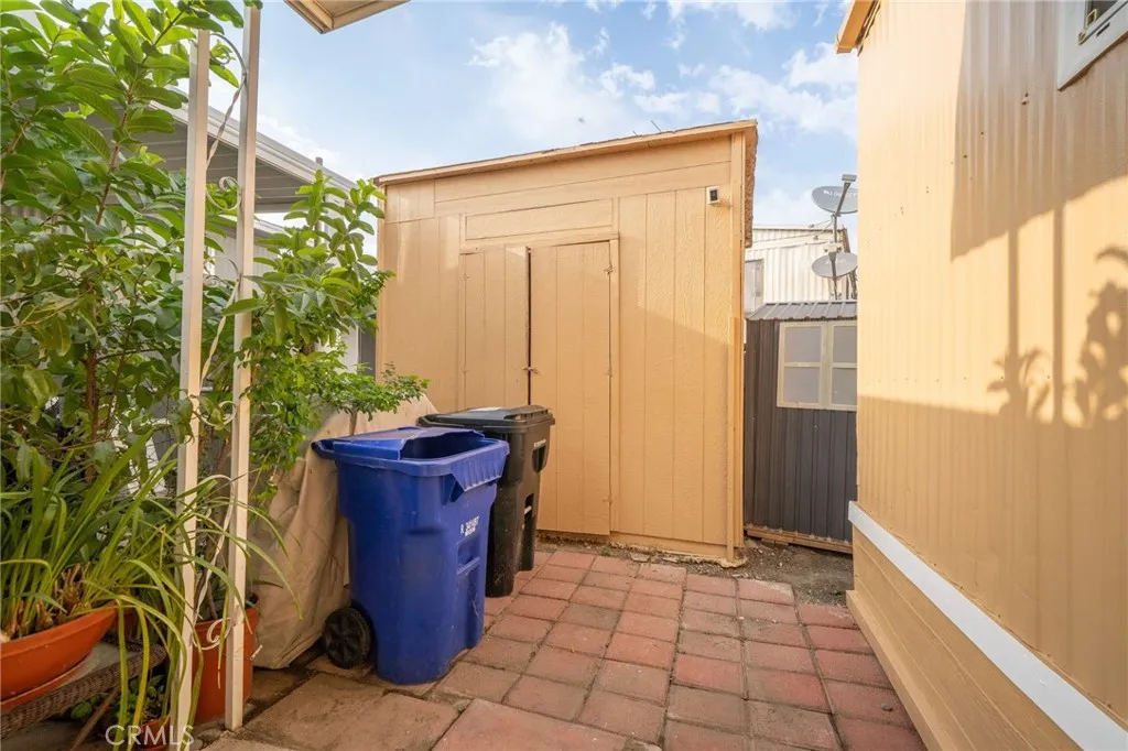 250 North Linden Avenue, Unit 124 Rialto, CA 92376 - Photo 28 of 39