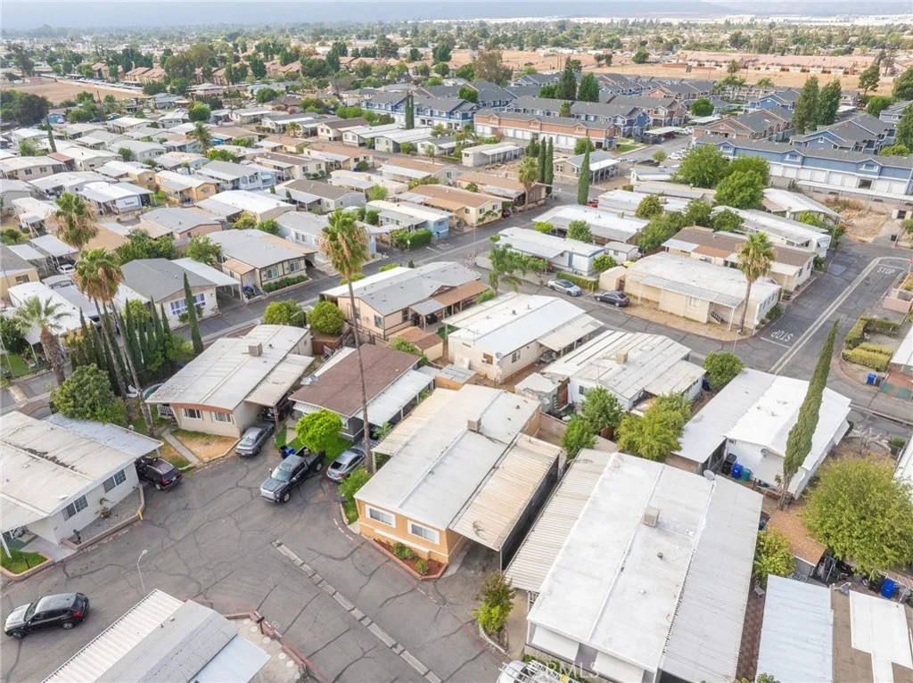 250 North Linden Avenue, Unit 124 Rialto, CA 92376 - Photo 38 of 39