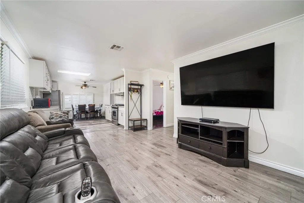 250 North Linden Avenue, Unit 124 Rialto, CA 92376 - Photo 5 of 39