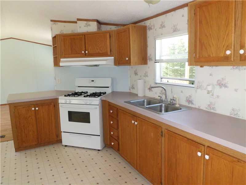 43 Oak Ledge Road Harpswell, ME 04079 - Photo 5 of 16 Kitchen.