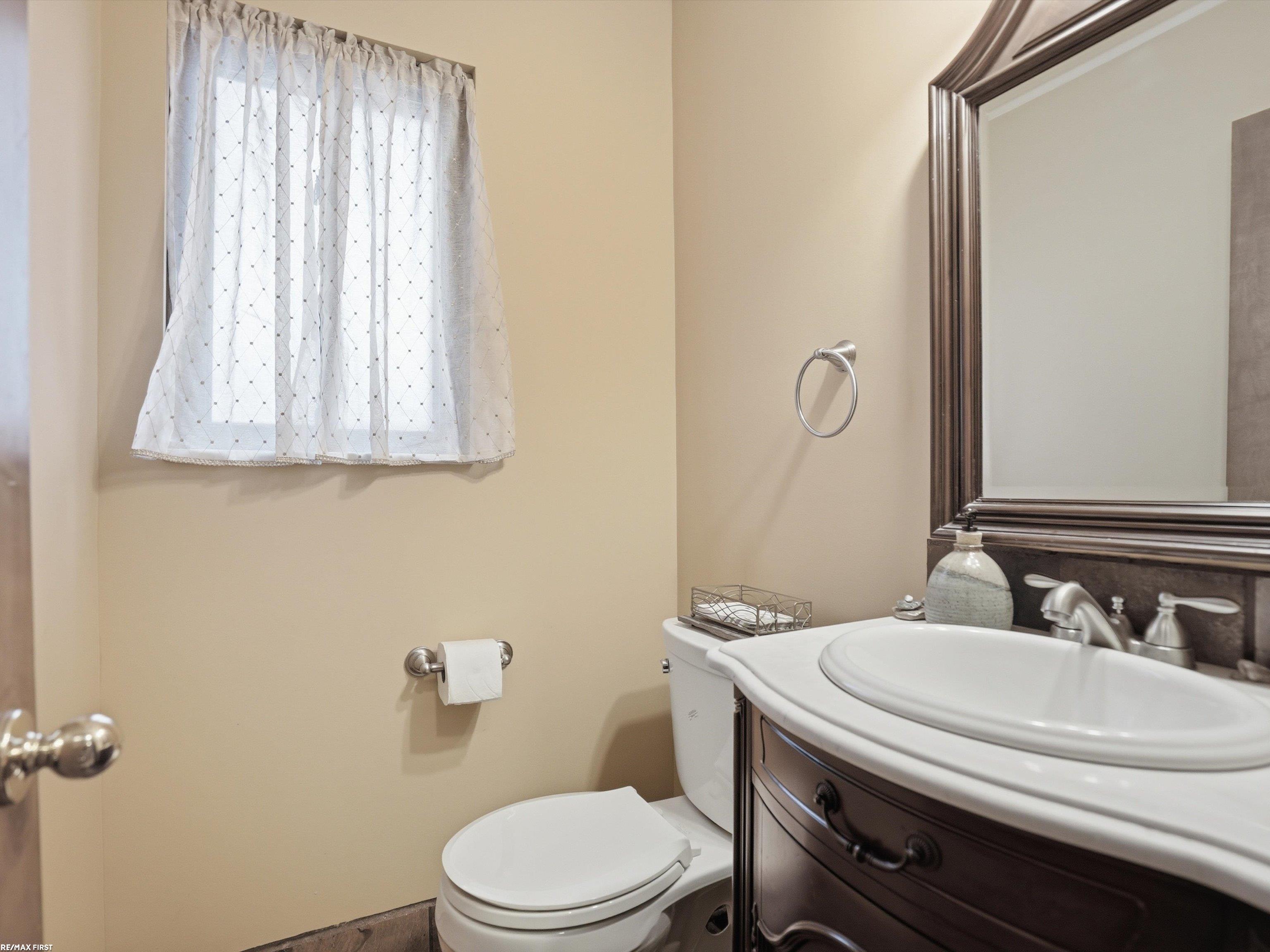 47431 Kathleen Road Macomb, MI 48044 - Photo 29 of 50