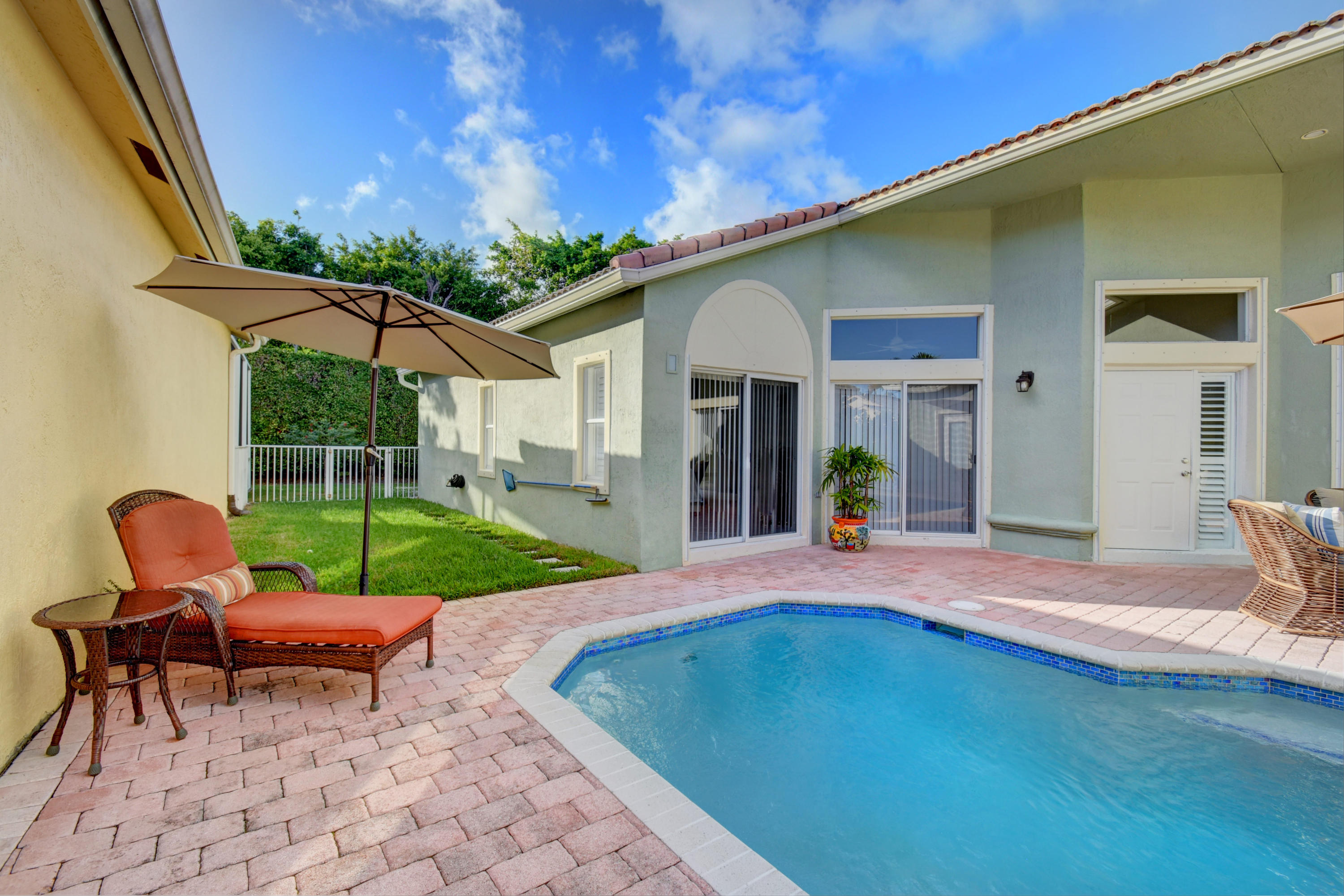 7201 Northwest Turtle Walk Boca Raton, FL 33487 - Photo 26 of 39 Fenced Side Yard perfect for pets!