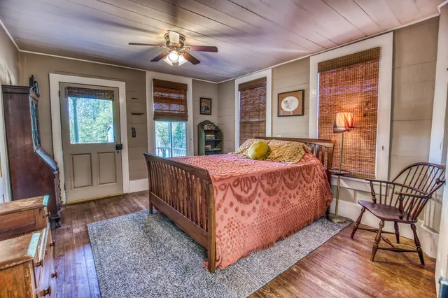 $795,000 | 20984 Farm To Market Road 1094, New Ulm, TX 78950