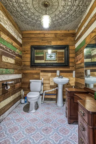 $795,000 | 20984 Farm To Market Road 1094, New Ulm, TX 78950