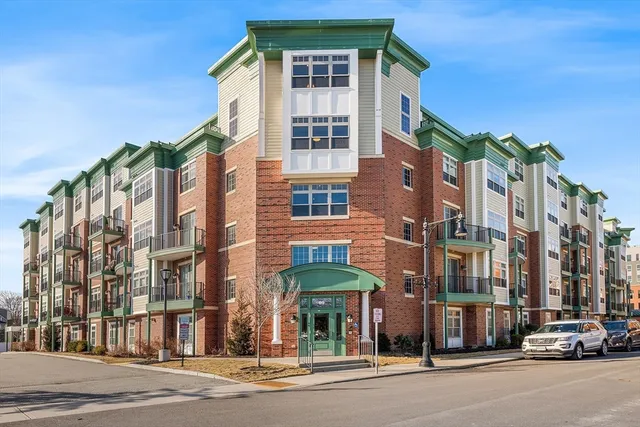$645,000 | 69 Foundry Street, Unit 310, Wakefield, MA 01880