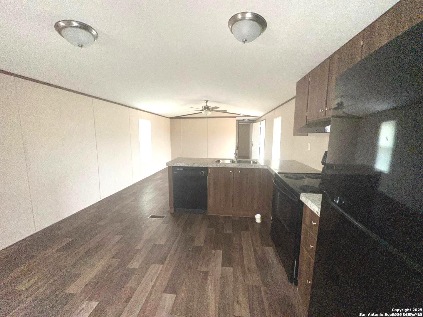 101 Villa Ridge Drive, Unit 6 Poteet, TX 78065 - Photo 6 of 17