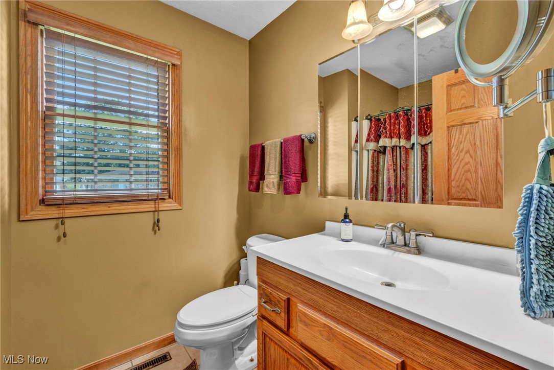 2040 Hackberry Street Akron, OH 44301 - Photo 19 of 49