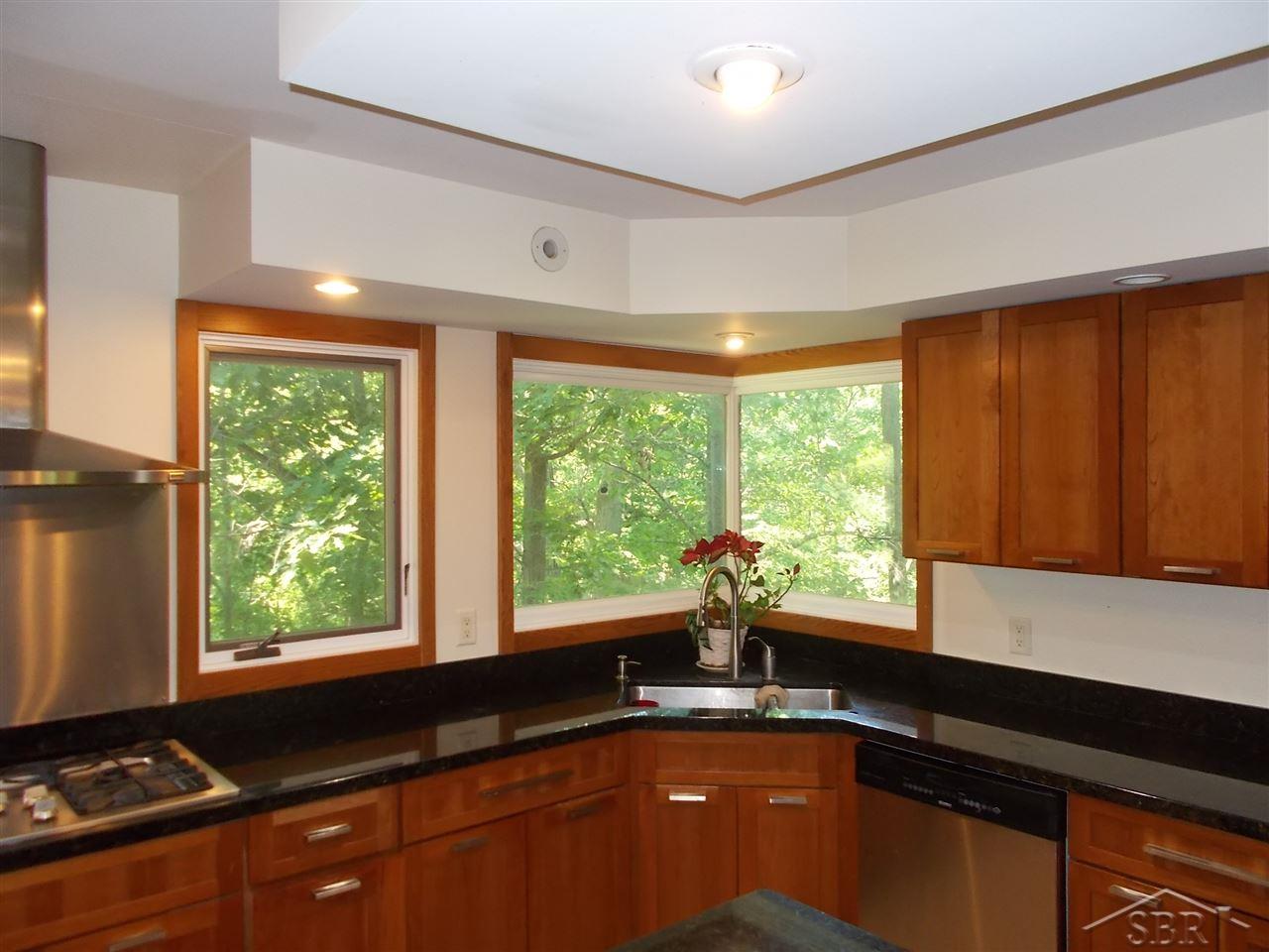 4675 Curve Road Freeland, MI 48623 - Photo 9 of 19 31350697-8.JPG